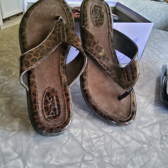 Shoes - Picture 3 of 9